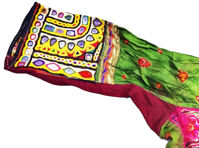 Indian Kutchi Work Vintage Choli Blouse Indian Hand Embroidred Women/'s Short Top Tribal Hippie Gypsy Mirror Work Banjara Belly Bance Choli