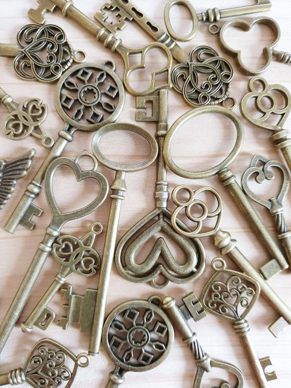 Schlüssel Anhängerset im Mix Steampunk Schmuckzubehör Schmuckherstellung Basteln Deko Charms Bronze 10 Teile