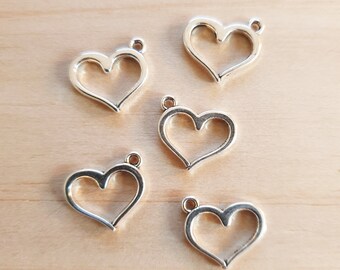 5 x Heart Pendants for Necklaces for Crafting, Jewelry Making, Gift Decoration, Handmade Crafts, Hobby Charms, Silver