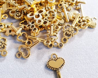 10 x Small Key Pendant in Set Crafts Jewelry Making Gift Decoration Handmade Hobby Charms Love Christmas Gold