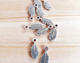 10 x Small Feather Pendants for Crafting Jewelry Making Western Cowboy Line Dance Decoration Accessories Charms Silver