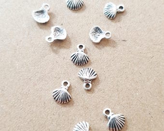 10 x Delicate Mini Shell Pendants Jewelry Making Crafts Decoration Charms Nautical Filigree Silver