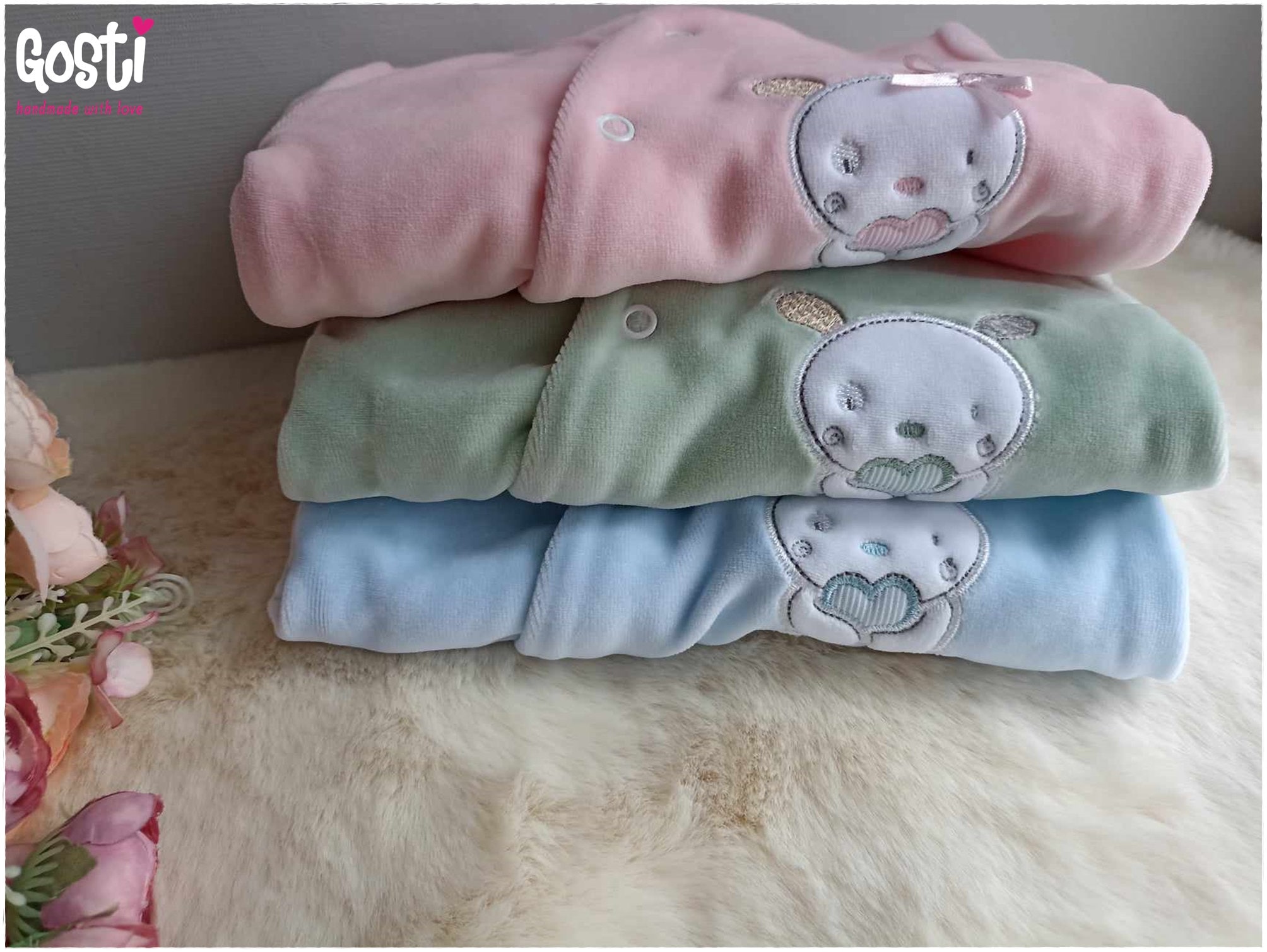 High-quality velvet sleepsuit with very elegant and comfortable embroidery, unisex baby pajamas, adorable baby shower gift