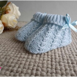 Chausson bébé en tricot avec petit lacet satin en 10 couleurs taille unique adorable cadeau de naissance Bleu Clair