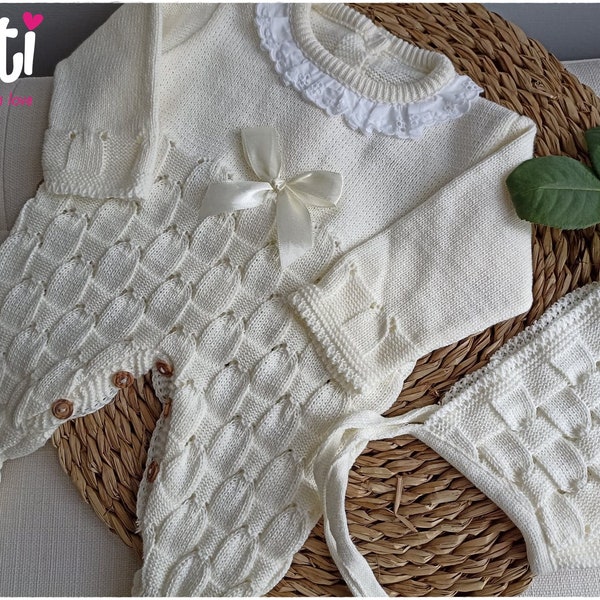 Ensemble 2 pièces pour bébé combinaison en tricot écru avec béguin adorable cadeau de naissance