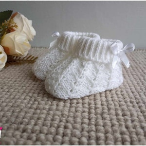 Chausson bébé en tricot avec petit lacet satin en 10 couleurs taille unique adorable cadeau de naissance Blanc