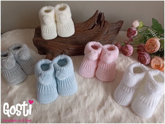 Chausson bébé en tricot avec pompon en 7 couleurs taille unique