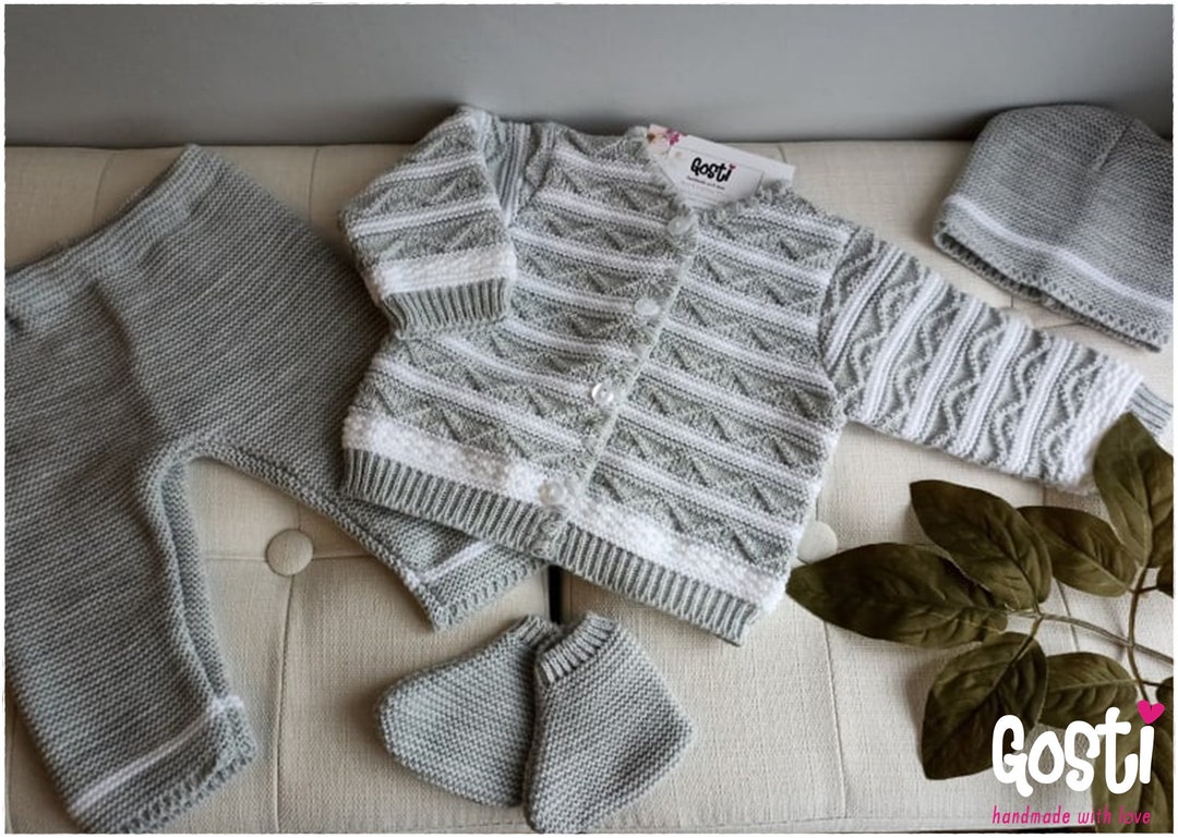 4-piece Birth Set in Knitted Vest, Hat, Pants and Slippers, Adorable ...