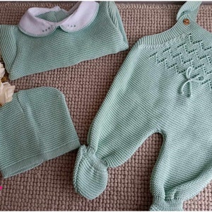 Ensemble 3 pièces pour bébé salopette à pieds en tricot pull et bonnet adorable cadeau de naissance image 3
