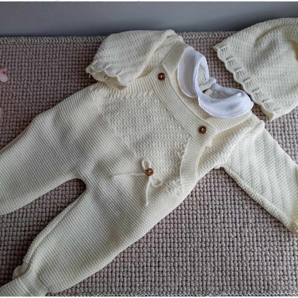 Ensemble 3 pièces pour bébé salopette à pieds en tricot pull et bonnet adorable cadeau de naissance