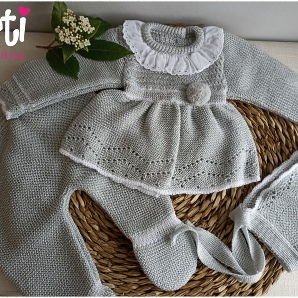 Ensemble de naissance 3 pièces pantalon en tricot avec pull et un adorable béguin