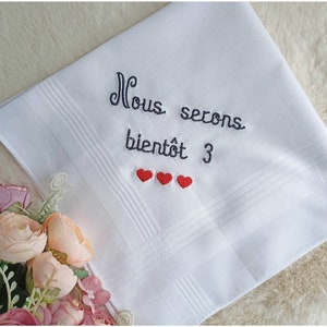 Mouchoir en tissu d'haute qualité avec broderie annonce grossesse bébé en route personnalisable  petit mot de votre choix adorable cadeau