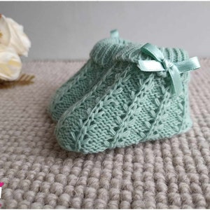 Chausson bébé en tricot avec petit lacet satin en 10 couleurs taille unique adorable cadeau de naissance Vert Eau