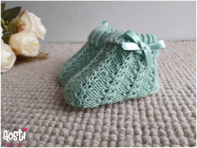 Chausson bébé en tricot avec petit lacet satin en 10 couleurs taille unique adorable cadeau de naissance Vert Eau