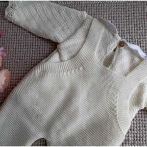 Ensemble 3 pièces pour bébé salopette à pieds en tricot pull et bonnet adorable cadeau de naissance image 6