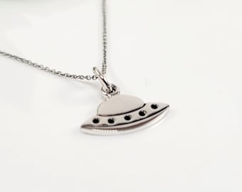 Tiny UFO Charm Necklace, Dainty UFO Charm, Small UFO Charm Necklace Silver,  Tiny Flying Saucer Charm Necklace, Dainty Space Charm Necklace