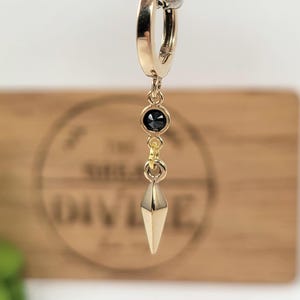 Minimal Gold Onyx Earring Men – Simple Dangle Earring with Real Gemstone