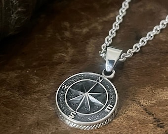 Compass pendant in 925 silver. Men's necklace in real silver. Men's jewelry. Oxidized silver compass necklace. Navigator necklace.