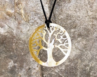 Collier arbre de vie en corne. Pendentif arbre de vie en corne naturelle. Arbre de vie blanc. Arbre de vie  corne marron. Collier organique.