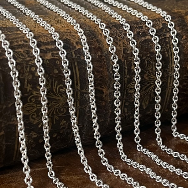 Chaine classique  homme en argent 925 maille câble de 2.4 mm . Bijoux pour homme en argent véritable. Collier chaine en argent sterling