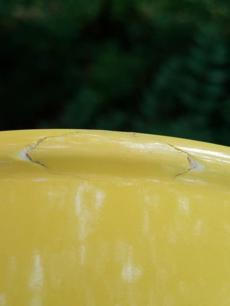 Vintage beautiful yellow 7 12 oxford ware mixing bowl.