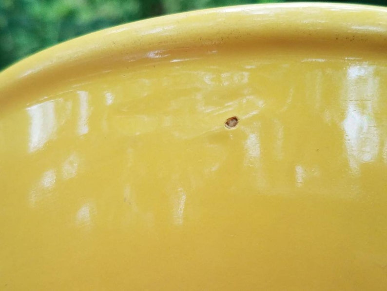 Vintage beautiful yellow 7 12 oxford ware mixing bowl.