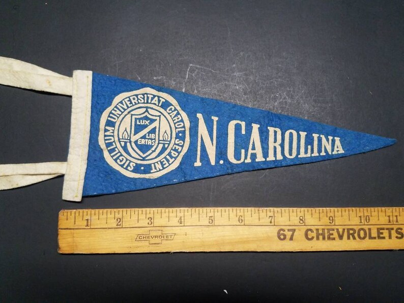 Vintage UNC felt Pennant University of North Carolina Tar Heels NC sigillum universitat Carol septent 14 34 with streamers