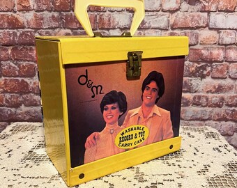 Vintage Donny and Marie Osmond Record Case – 1977 Washable 45 RPM Toy Carry Case