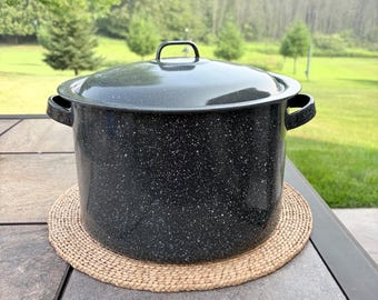 Vintage Granite Ware 12 Quart Stock Pot with Lid - Enamel on Steel Canning Pot