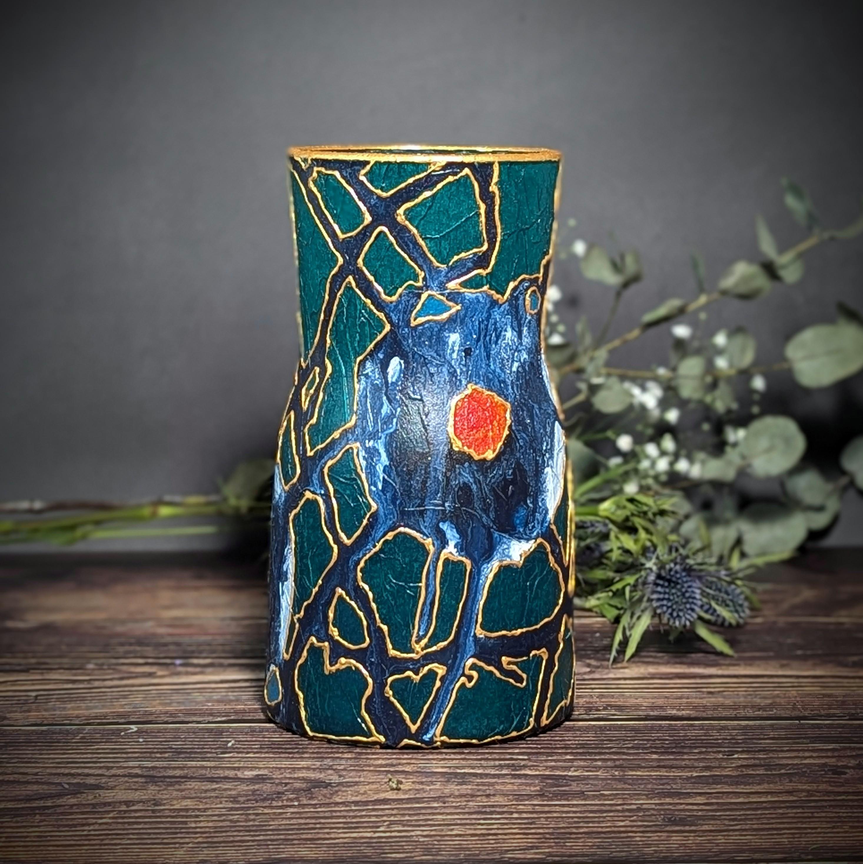 陶器花瓶　アート 伊賀焼 30センチ程の面取花入、緋色 ビードロ 焦げ全てが良い感じです