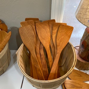 14&#39; Handmade Cherry Turner