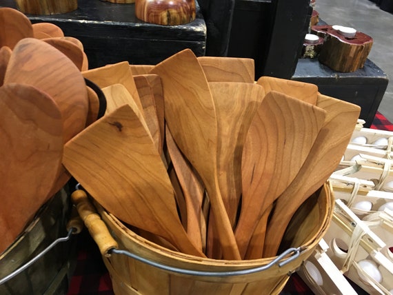 Handcrafted American Cherry Spatula: 10-inch Turner, Personalized