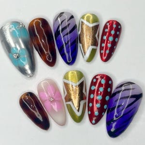 Fun funky freestyle press on nails