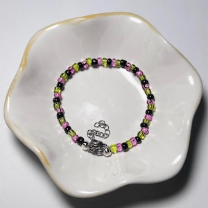 Lime Green, Hot Pink and Black Glass Seed Bead Bracelet 6/0