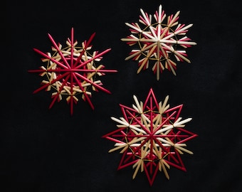 Straw Star Variety Set 3 pieces/set, 3 different designs in natural/red with golden yarn