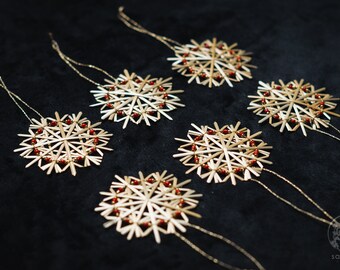 Straw star snowflake with pearls red/gold 6 pieces/set