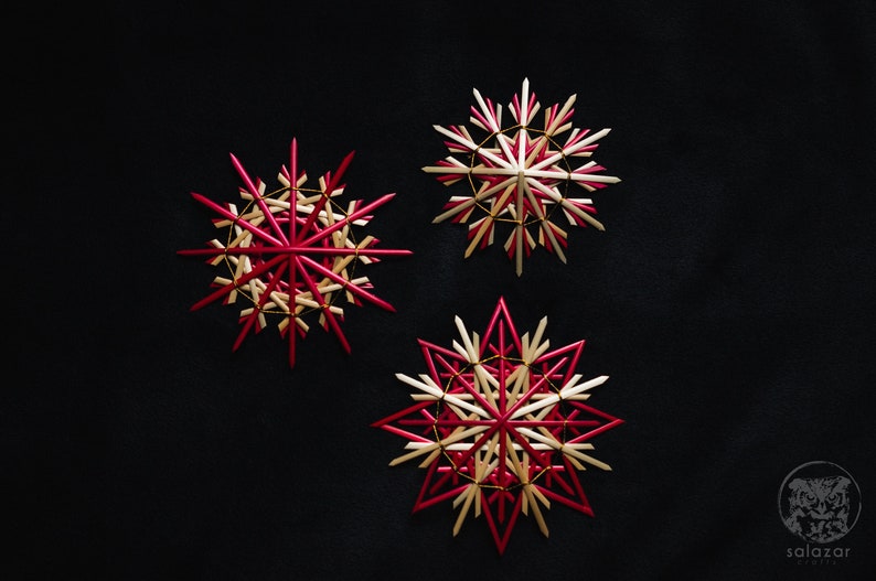 Straw Star Variety Set 3 pieces/set, 3 different designs in natural/red with golden yarn image 1