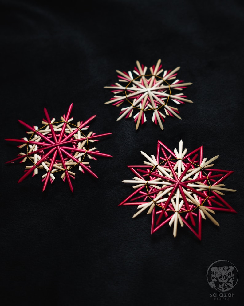 Straw Star Variety Set 3 pieces/set, 3 different designs in natural/red with golden yarn image 3