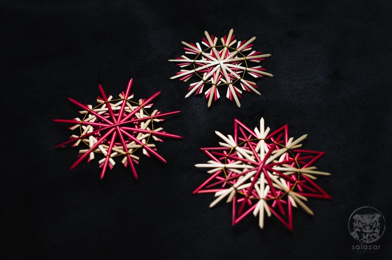 Straw Star Variety Set 3 pieces/set, 3 different designs in natural/red with golden yarn image 4