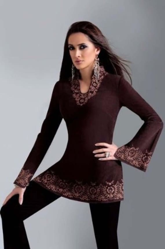 open lace back dress Christmas Party Tops for Women 2024 Dressy Off The Shoulder Shirts Sparkly  Loose Fit Blouses Holiday Party Outfits Long Sleeve Sequin Top Sequin  Sweaters for Women Beige at Amazon Women's Clothing store main image 1