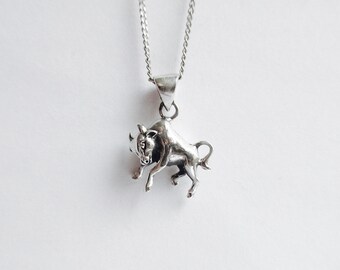 Taureau Furieux Etsy