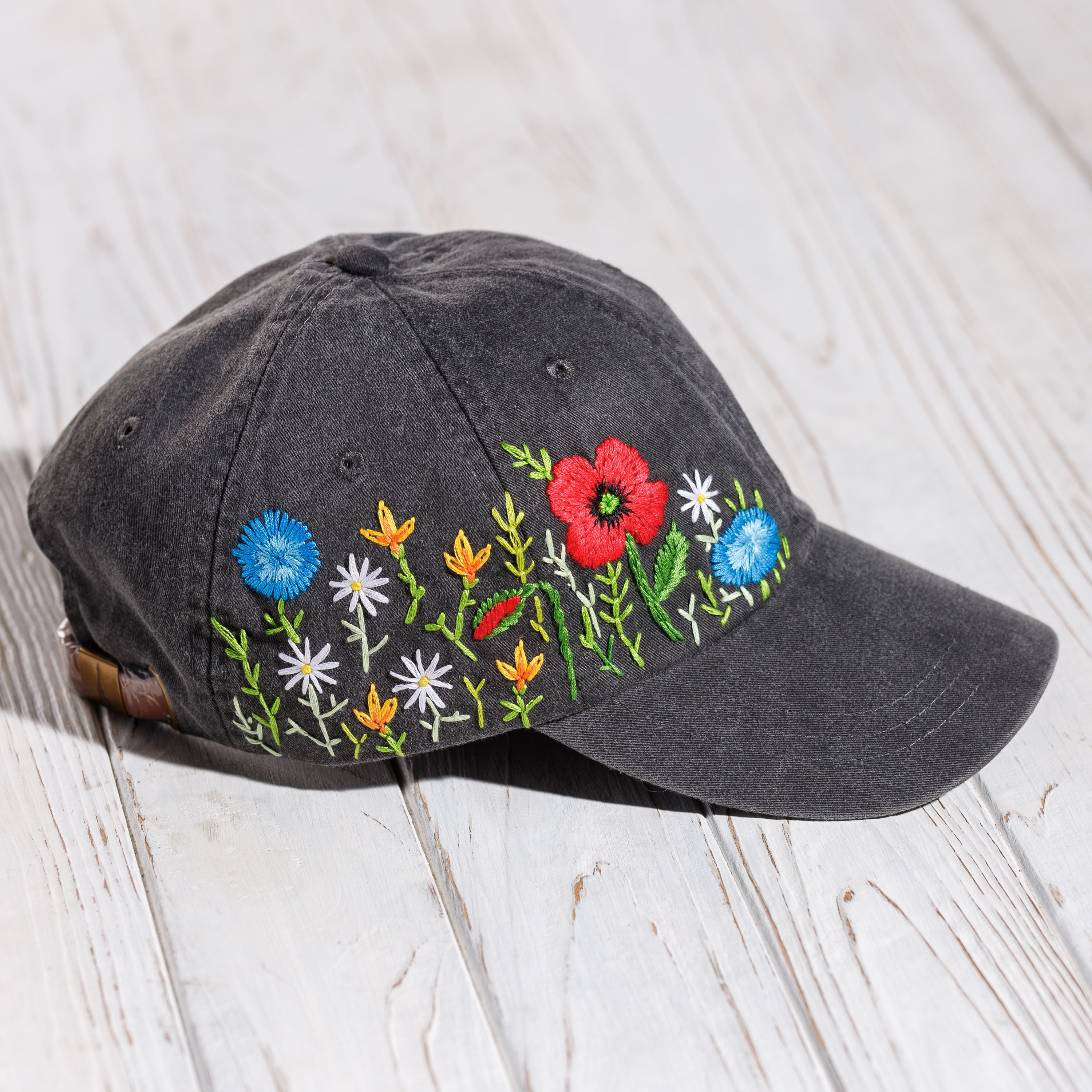 100 ％品質保証 Hand Embroidered Black Cap, Custom Floral Cap, Red Poppy 帽子