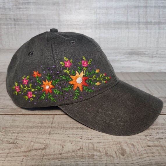 Black Women Baseball Cap With Flower Embroidery, Hand  display picture 3