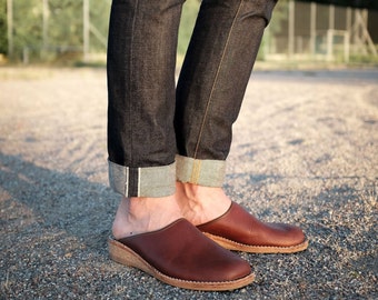 Men's brown vegetable tanned leather slippers, Handmade leather sandals, Man clog, Clogs from Sweden, Docksta slip-ons, Handmade in Sweden