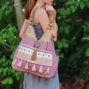 Boho Schultertasche, Ledergriff und Quaste, verzierte Handtasche, Boho Hippie Chic Handtasche, Perlen ethnisches Geschenk
