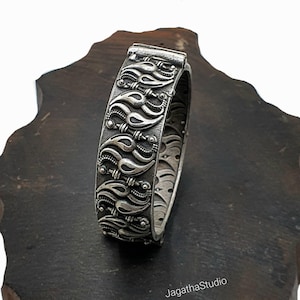 Antikes Armband Rajasthan Indian Ceremonial Large Cuff Ethnic Rajasthan Spikes Armband Tribal Statement Silber Manschette Vintage Ethnic Bangle