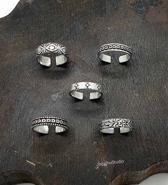 【COYSEIO】 SILVER TOE RING SET Silver Toe 5 Ring Set, Beach Toe Ring, Summer Toe Ring