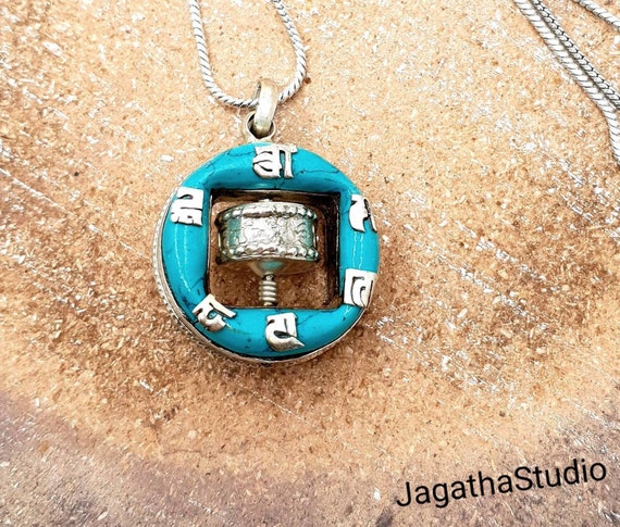 Vintage Necklace Pendant Turquoise Wheel Silver Prayer Tibetan