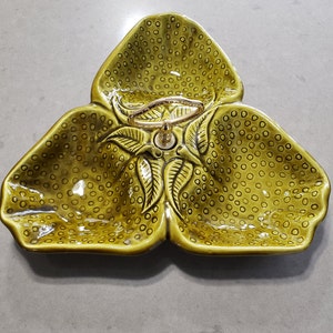 Vintage Retro Avocado Green California Pottery 3 part ceramic relish divided dish Strawberries Mid Century Modern Calif 717 Made in USA