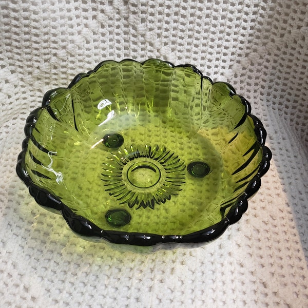 Vintage Indiana Glass Bowl, Green Glass Bowl, 1970s, Decorative Bowl, Flower Shape